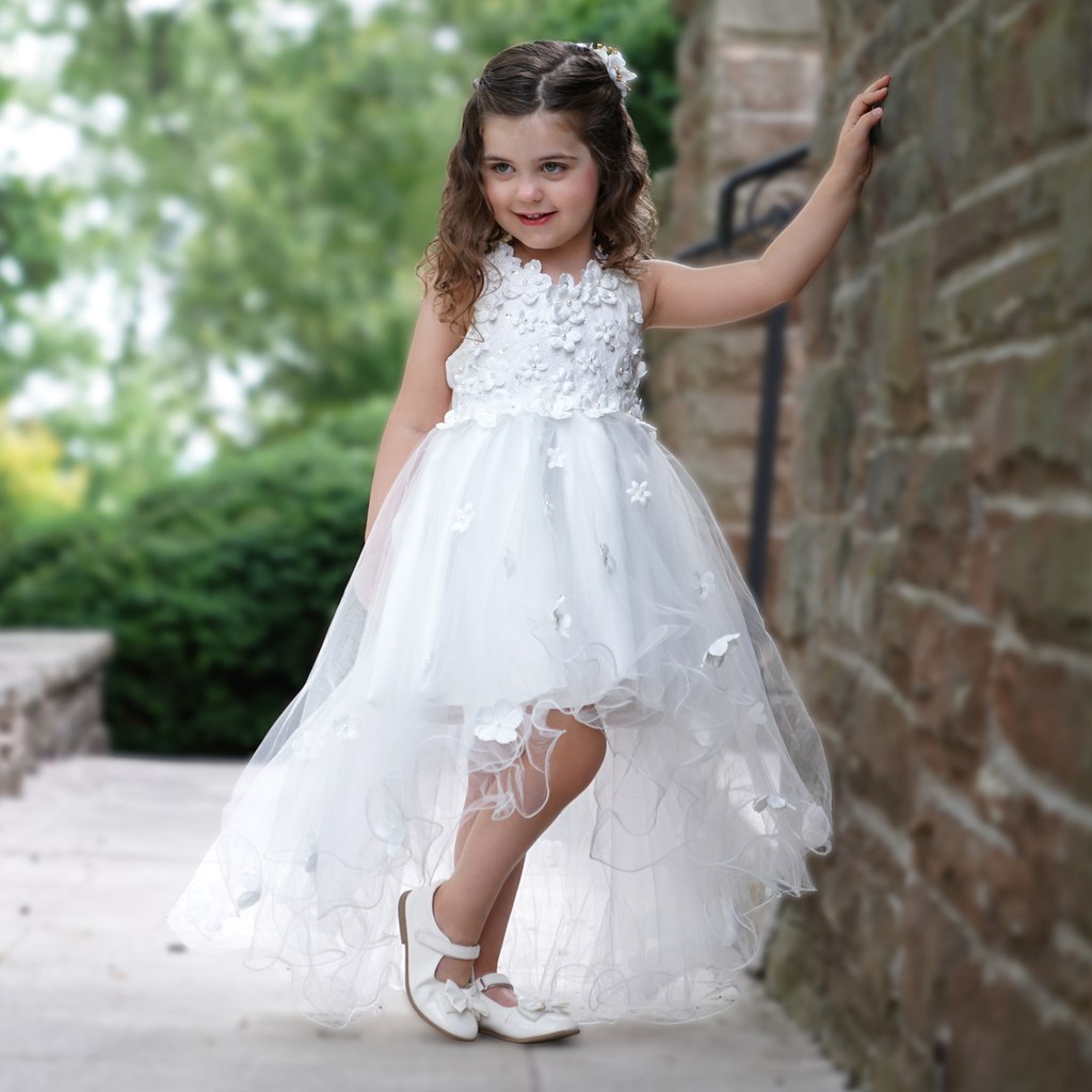 DRESS YOUR LITTLE PRINCESS IN FASHIONABLE GIRLS CLOTHING – Sara Dresses