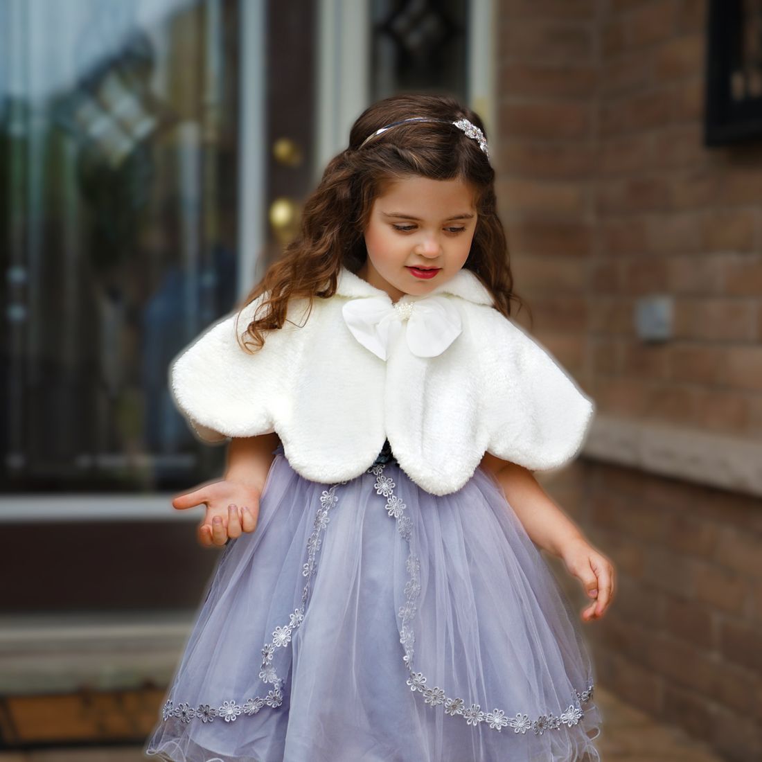 Helena Shrug - Cloud White