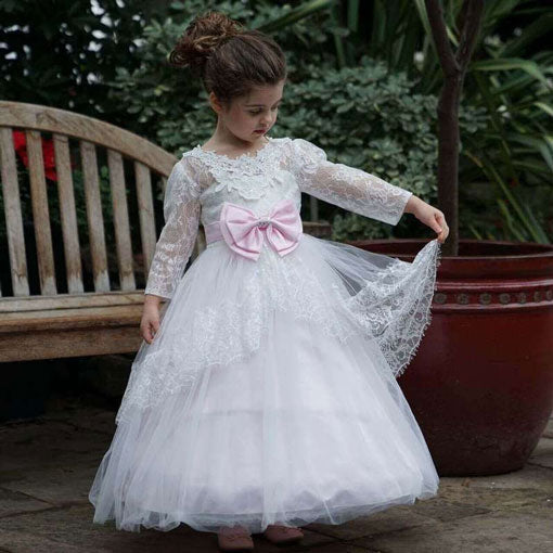 Time-Honored Charm: Styling a Vintage Look For Your Flower Girl